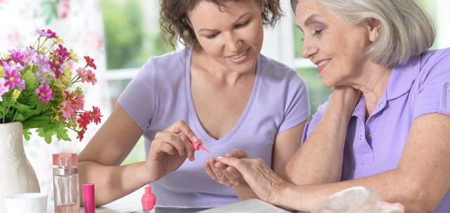 women manicure